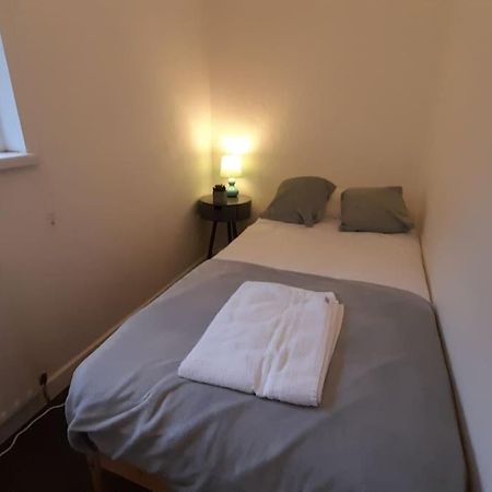 Spacious 4 Bedroom, Free Netflix, Central Location Cardiff Exterior foto